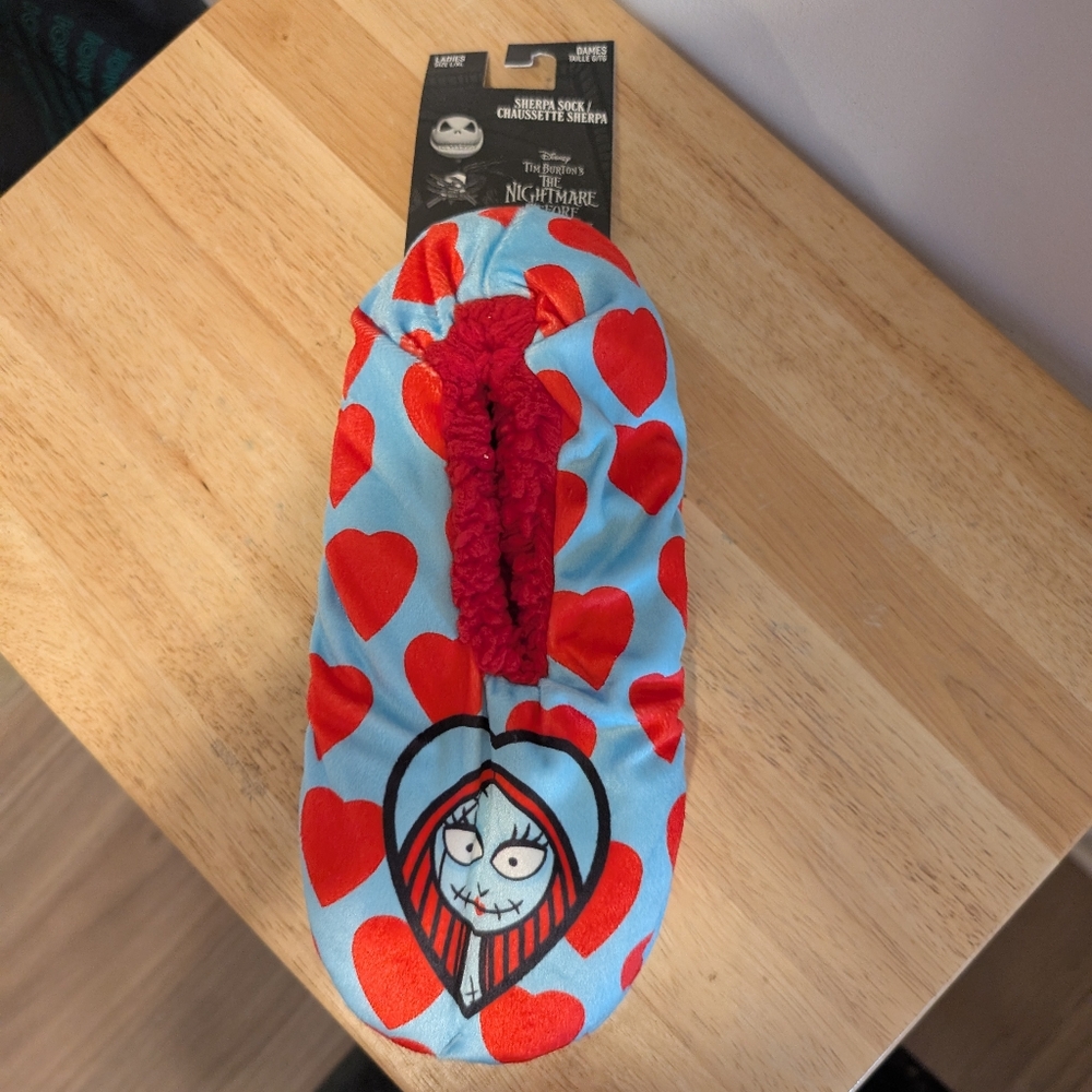 Nightmare Before Christmas Heart Slippers Womens Size LG Brand New With Tag